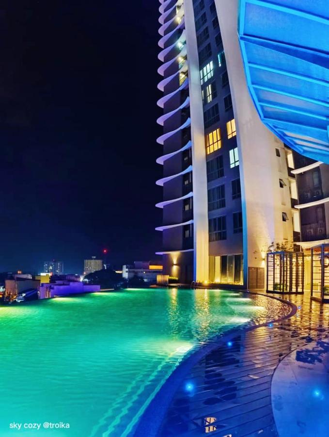 Sky Cozy Troika Residence: Pool & City View Apartments Kota Bharu Exterior photo
