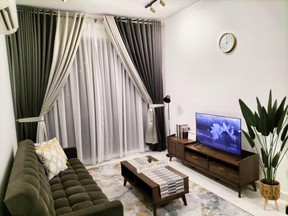 Sky Cozy Troika Residence: Pool & City View Apartments Kota Bharu Exterior photo