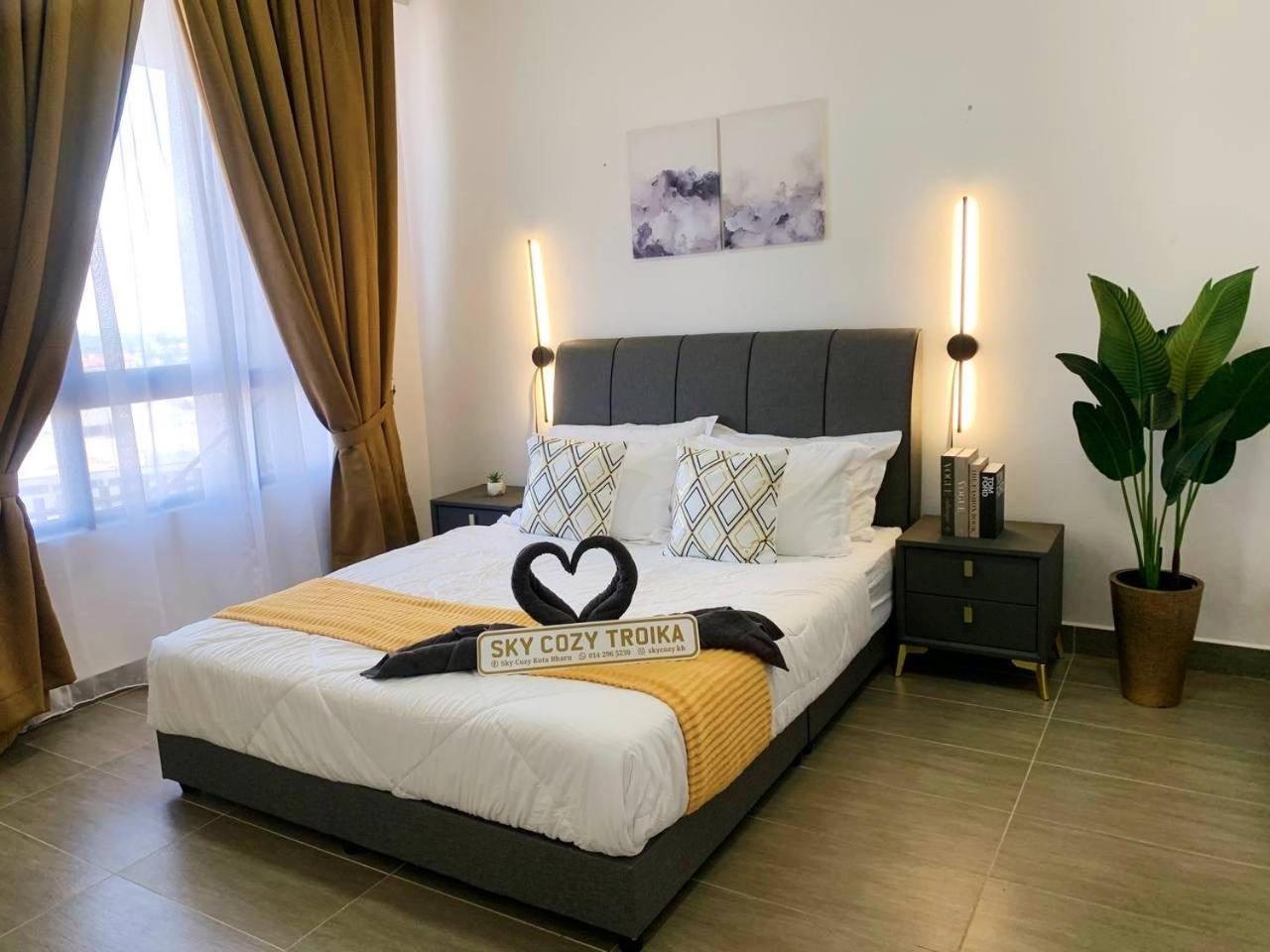 Sky Cozy Troika Residence: Pool & City View Apartments Kota Bharu Exterior photo